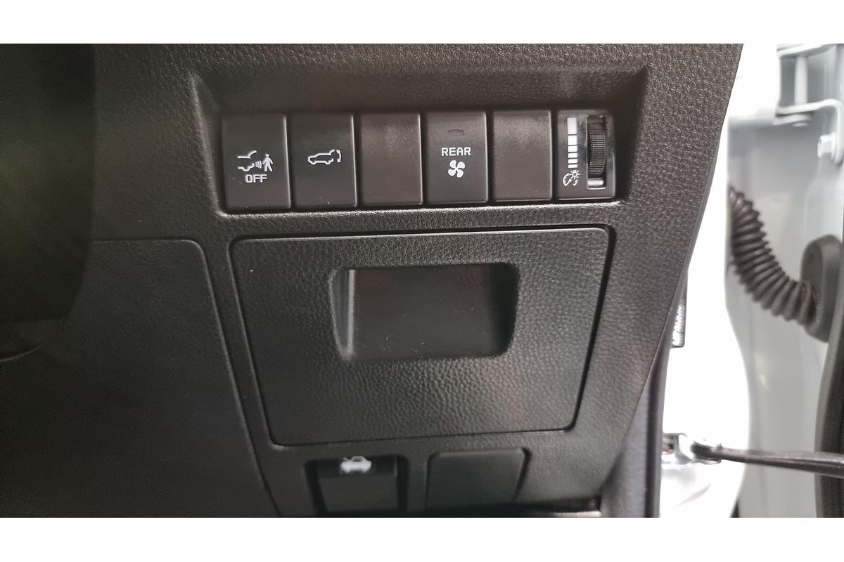 2023 Isuzu MU-X LS-T