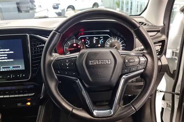 2023 Isuzu MU-X LS-T