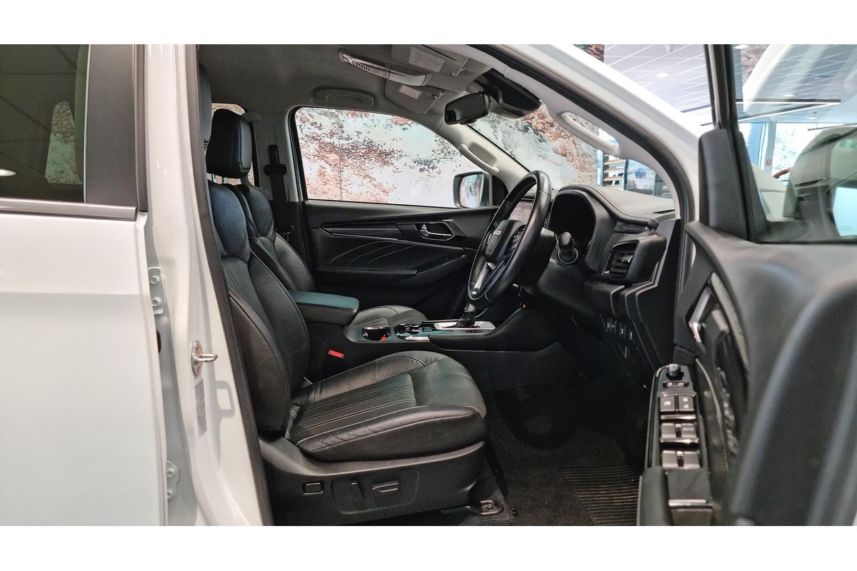 2023 Isuzu MU-X LS-T