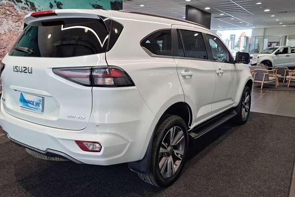 2023 Isuzu MU-X LS-T