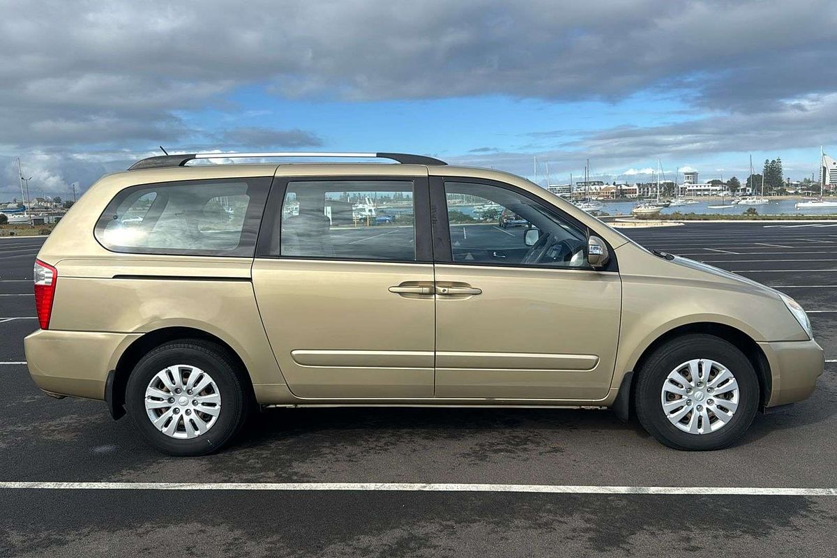 2010 Kia Grand Carnival EXE VQ