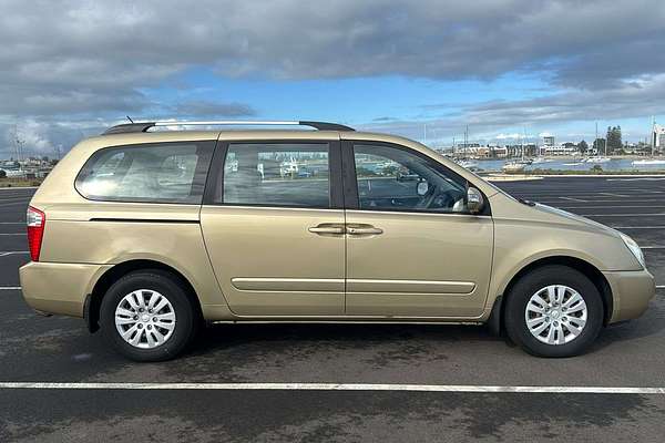 2010 Kia Grand Carnival EXE VQ