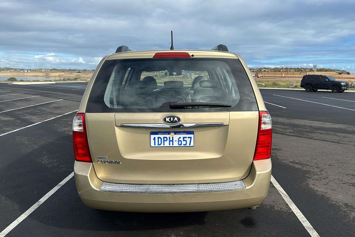 2010 Kia Grand Carnival EXE VQ