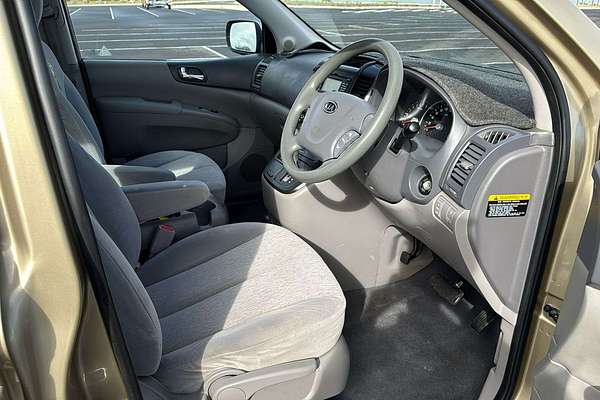 2010 Kia Grand Carnival EXE VQ