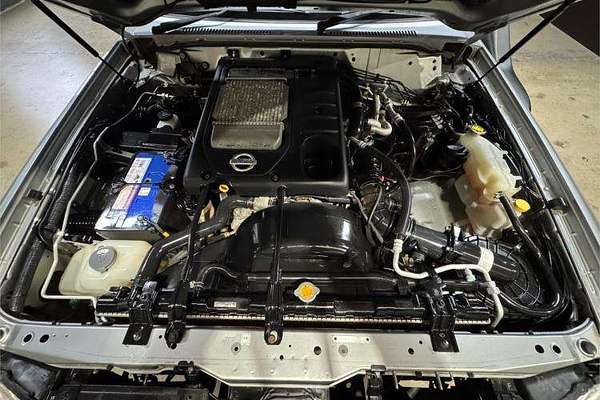 2012 Nissan Patrol ST GU 7