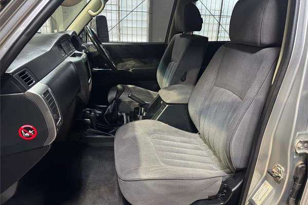 2012 Nissan Patrol ST GU 7