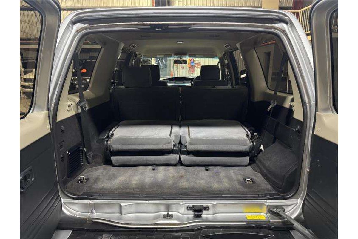2012 Nissan Patrol ST GU 7