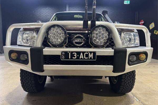2012 Nissan Patrol ST GU 7