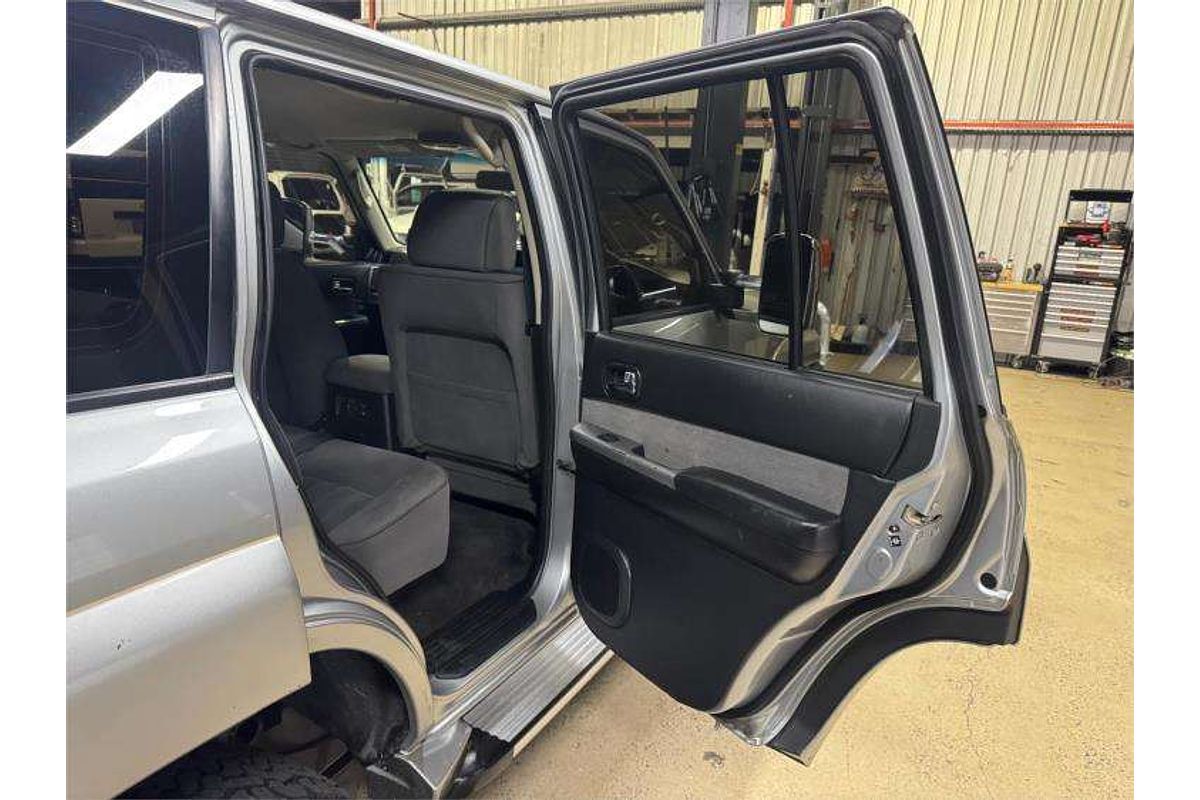 2012 Nissan Patrol ST GU 7