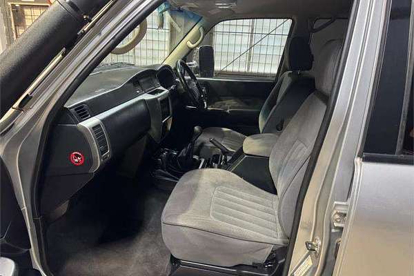 2012 Nissan Patrol ST GU 7