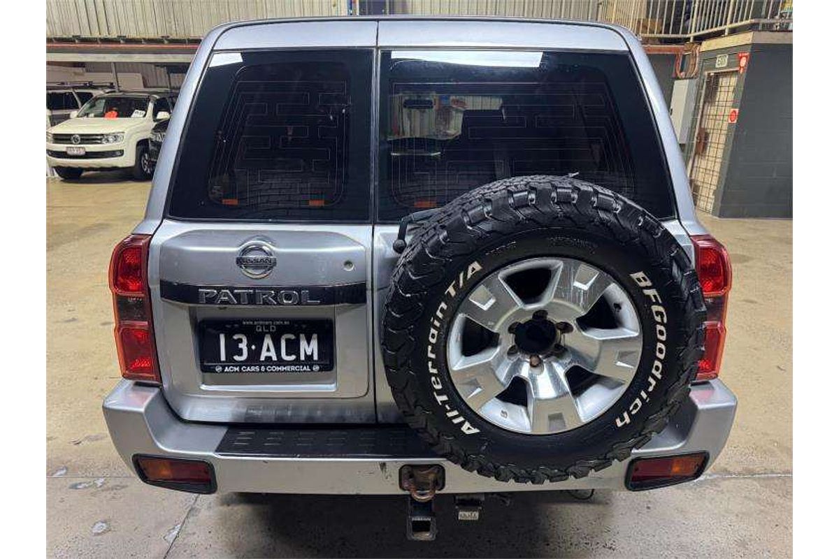 2012 Nissan Patrol ST GU 7
