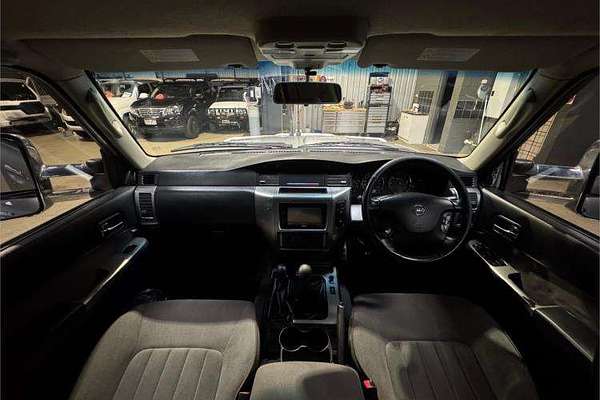2012 Nissan Patrol ST GU 7