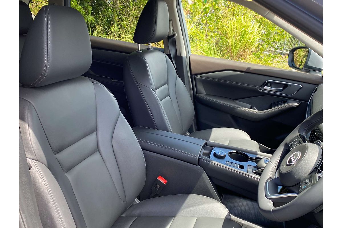 2025 Nissan X-TRAIL Ti T33
