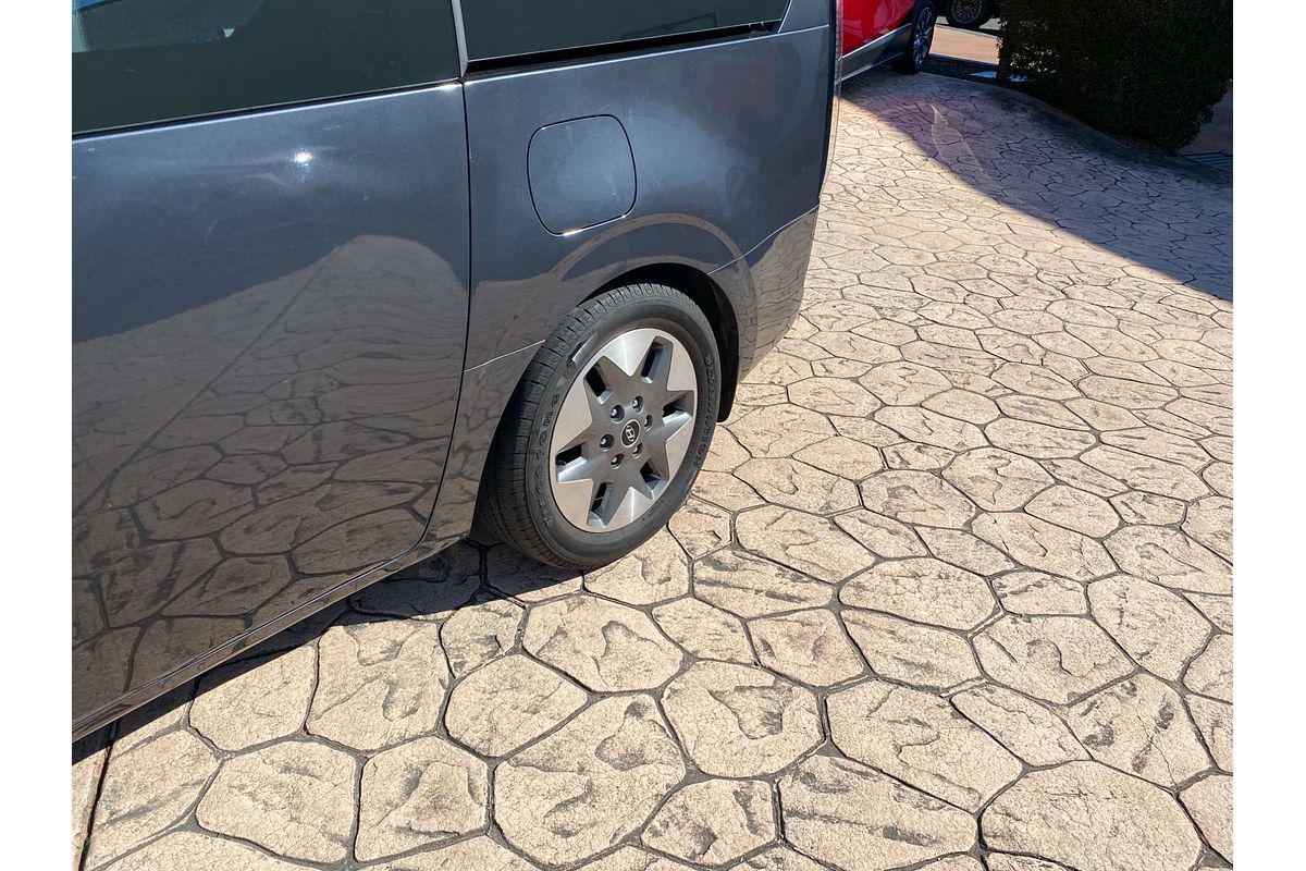 2022 Hyundai STARIA Highlander US4.V1