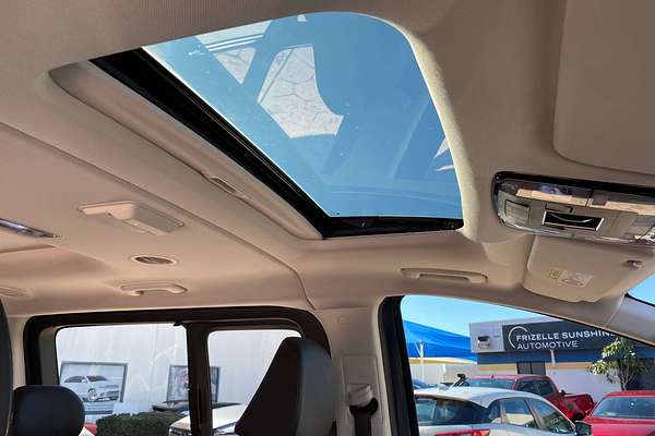 2022 Hyundai STARIA Highlander US4.V1