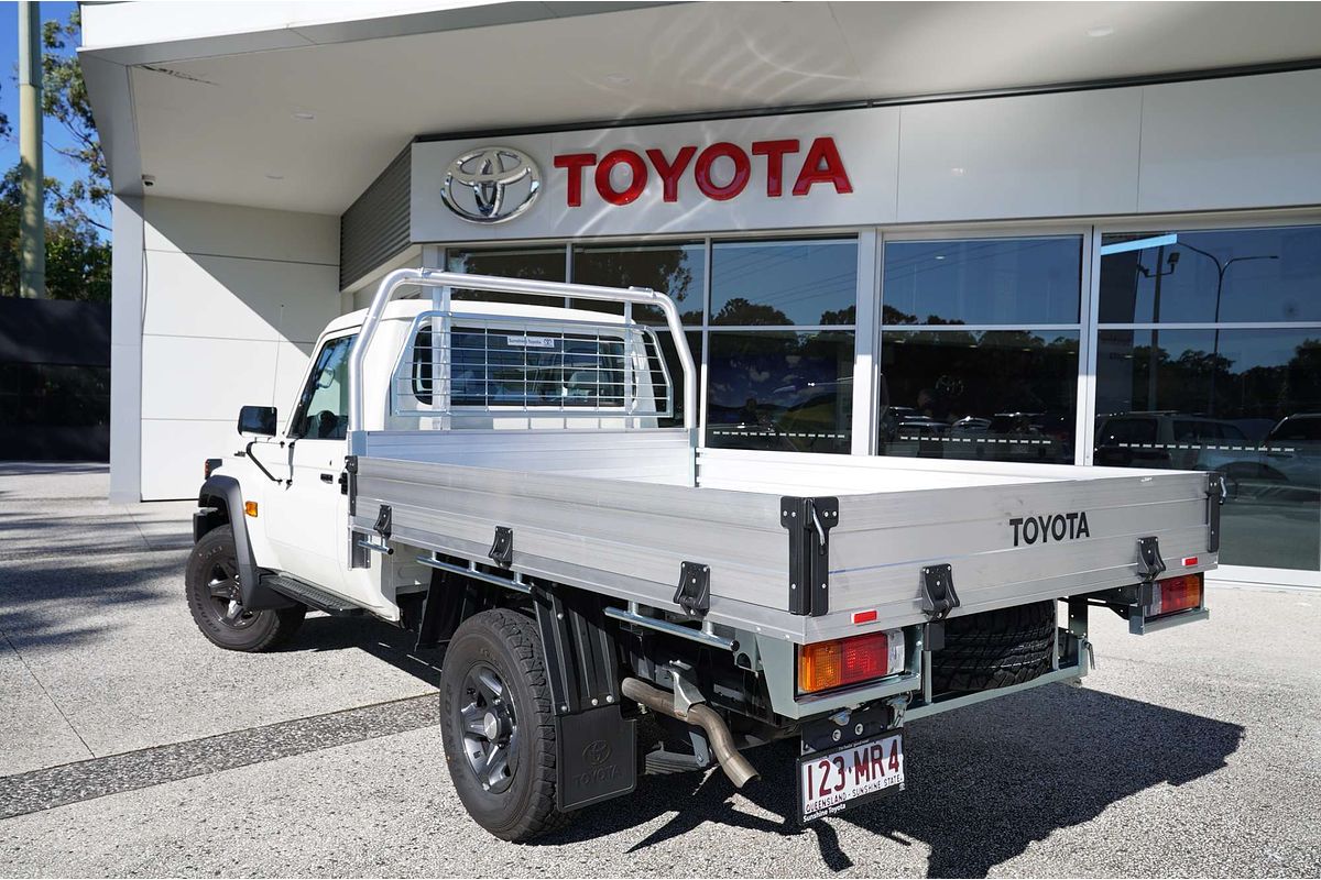 2024 Toyota LC Military LC Military GX 2.8L T Diesel Automatic Single C/Chassis GDJL79R 4X4