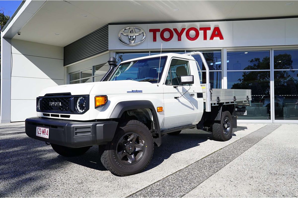 2024 Toyota LC Military LC Military GX 2.8L T Diesel Automatic Single C/Chassis GDJL79R 4X4