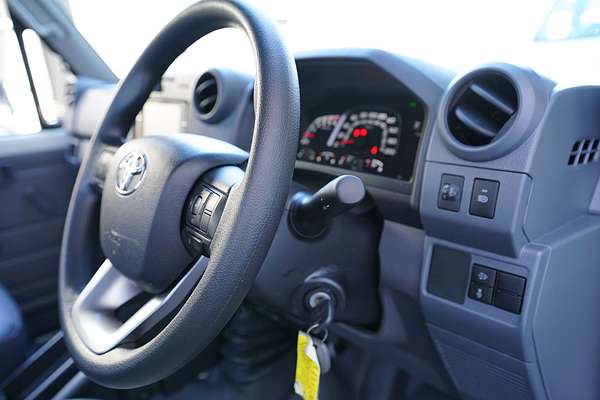 2024 Toyota LC Military LC Military GX 2.8L T Diesel Automatic Single C/Chassis GDJL79R 4X4