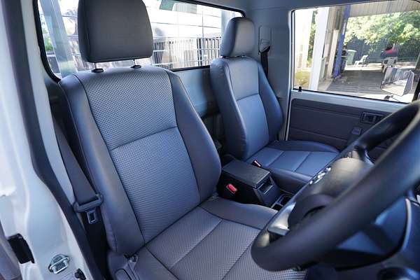 2024 Toyota LC Military LC Military GX 2.8L T Diesel Automatic Single C/Chassis GDJL79R 4X4