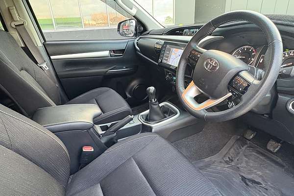 2021 Toyota Hilux SR5 GUN126R 4X4