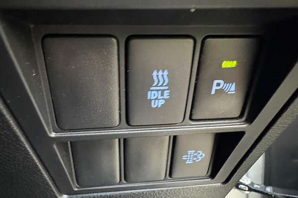 2021 Toyota Hilux SR5 GUN126R 4X4