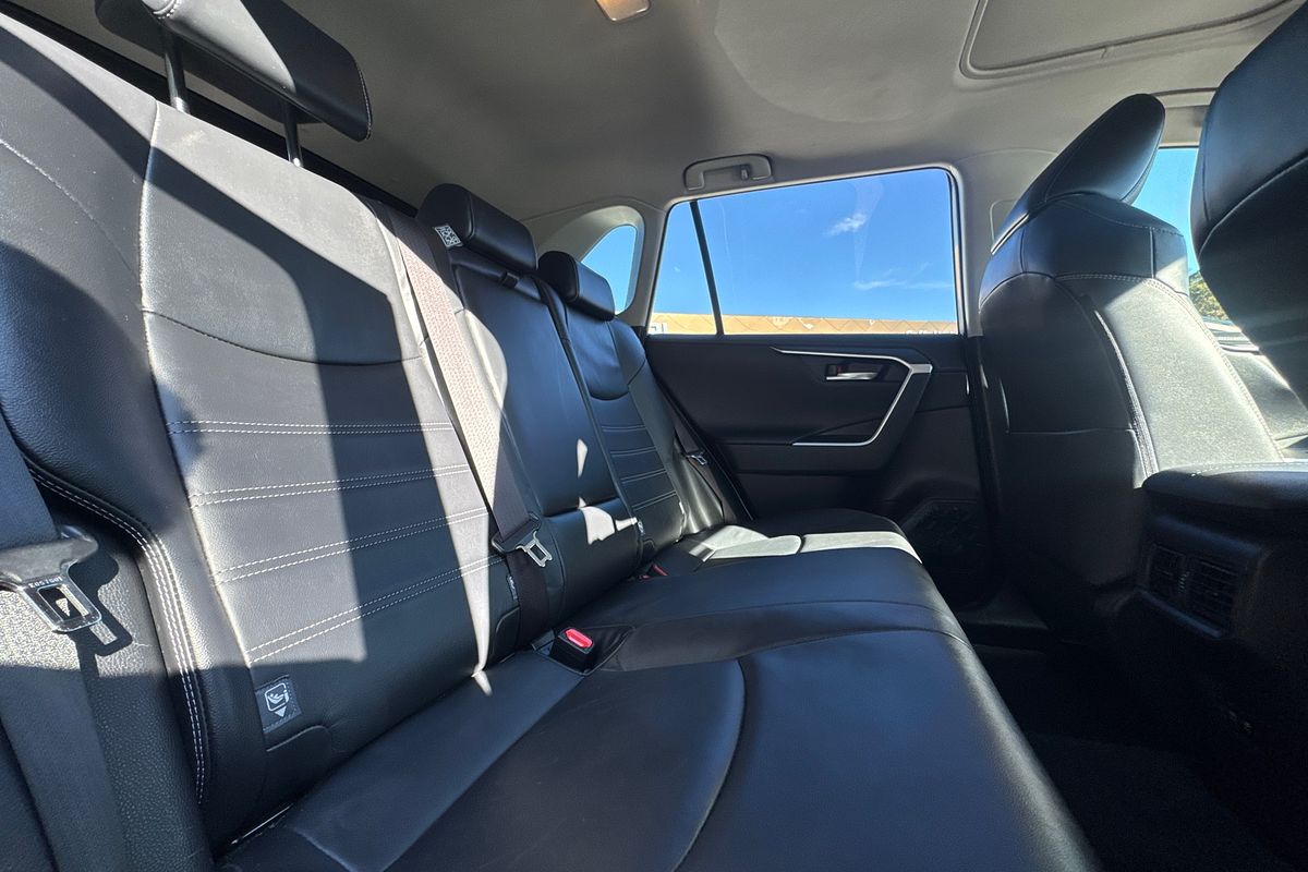 2019 Toyota RAV4 Cruiser AXAH54R