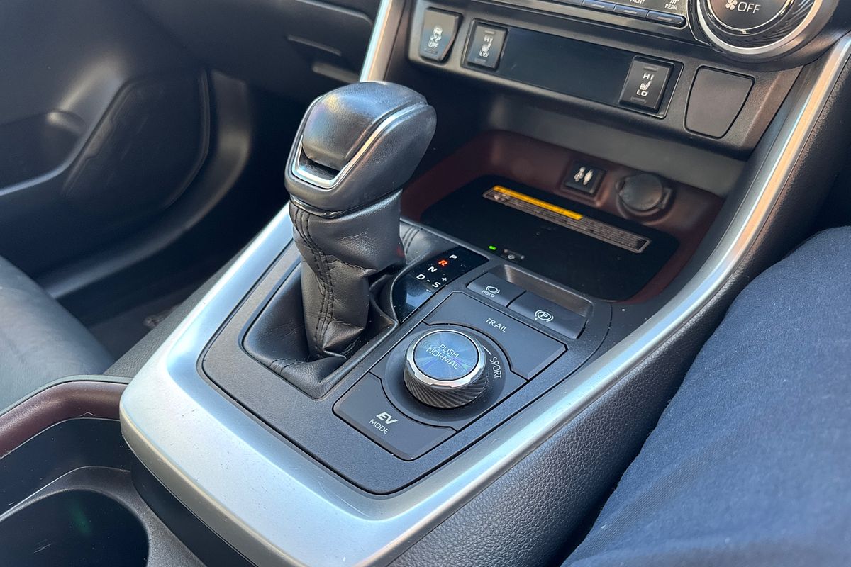 2019 Toyota RAV4 Cruiser AXAH54R