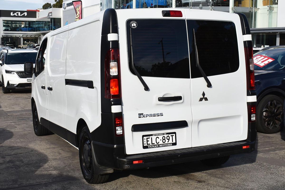 2020 Mitsubishi Express GLX SN LWB