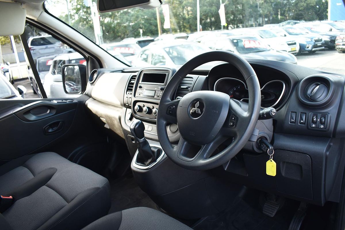 2020 Mitsubishi Express GLX SN LWB