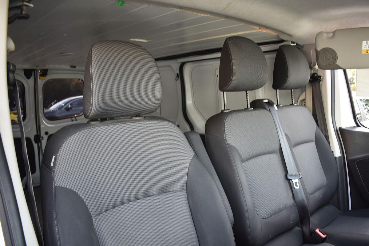 2020 Mitsubishi Express GLX SN LWB