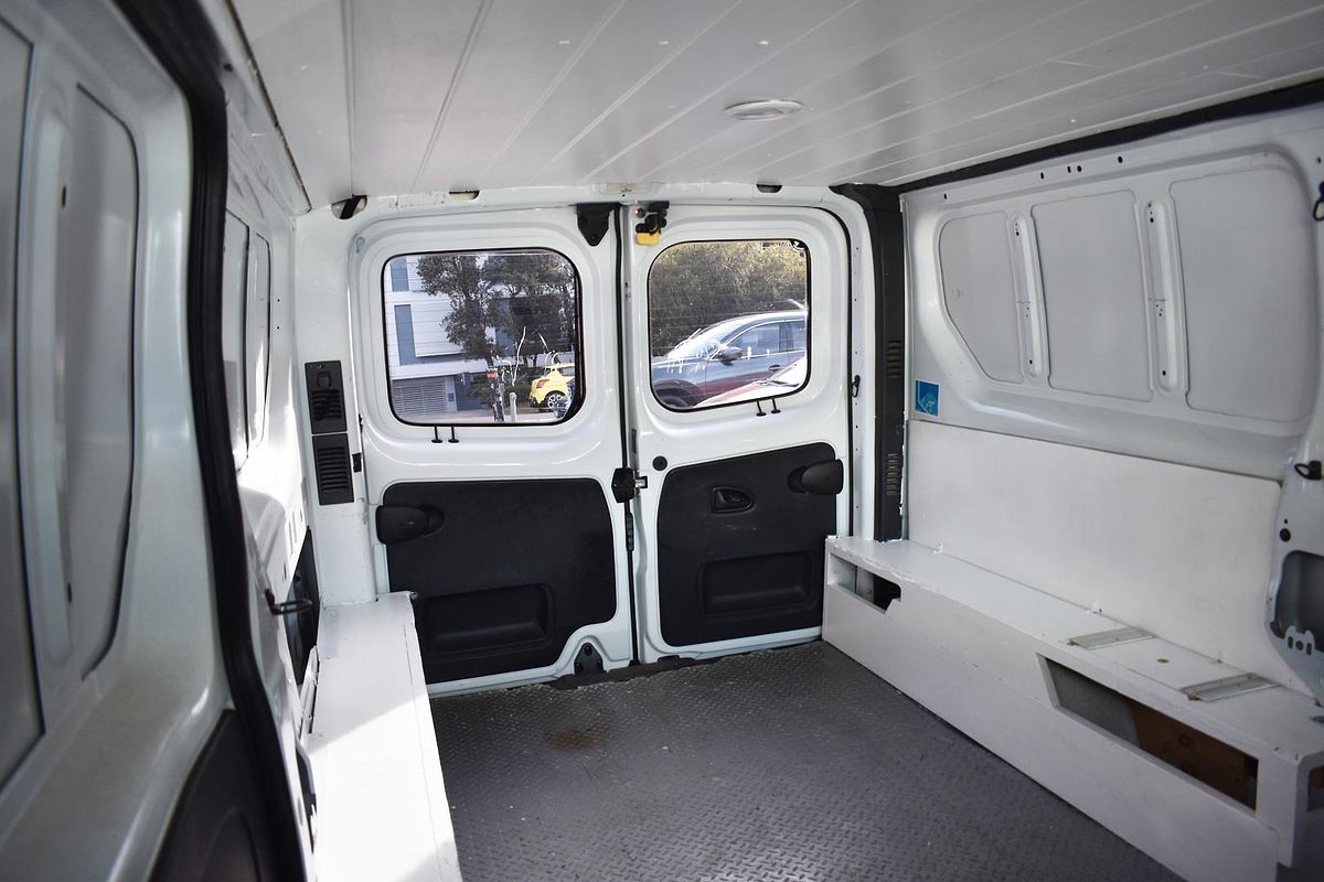 2020 Mitsubishi Express GLX SN LWB