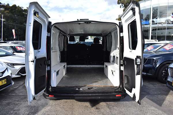 2020 Mitsubishi Express GLX SN LWB
