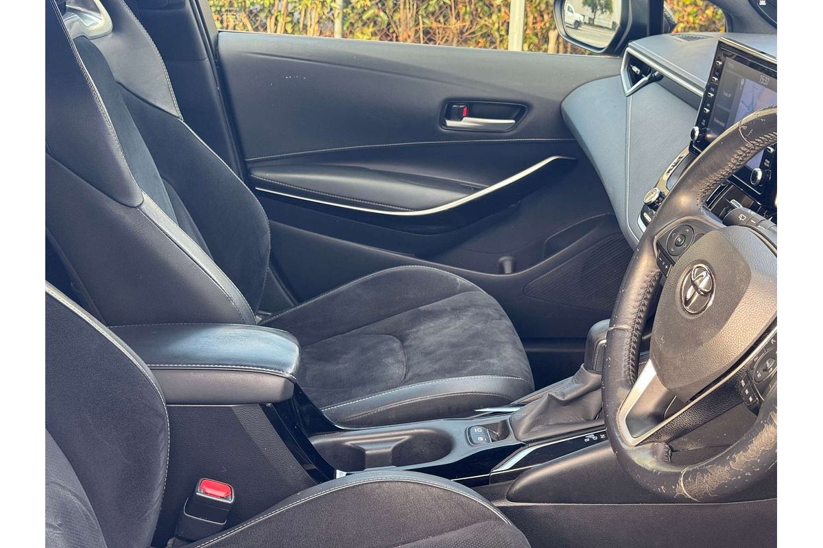 2019 Toyota Corolla ZR Hybrid ZWE211R