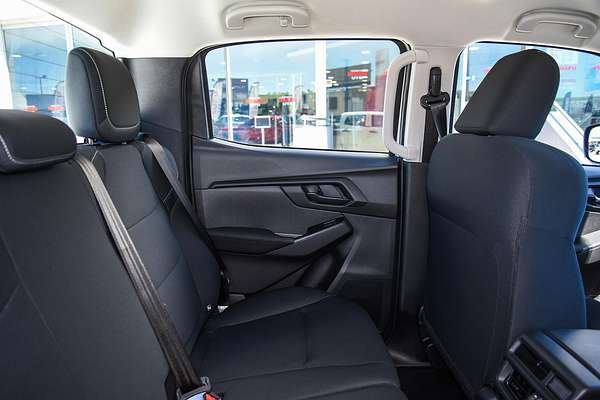2025 Isuzu D-MAX