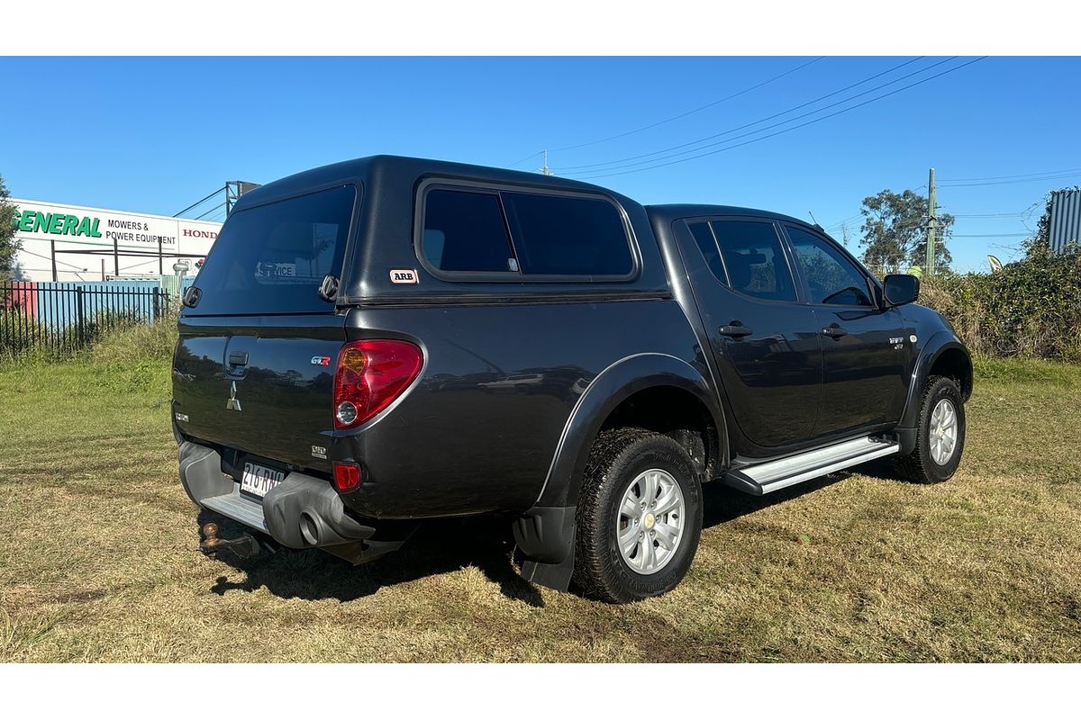 2011 Mitsubishi Triton GL-R MN 4X4