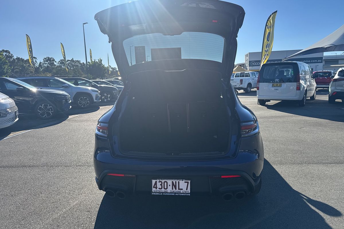 2023 Porsche Macan T 95B