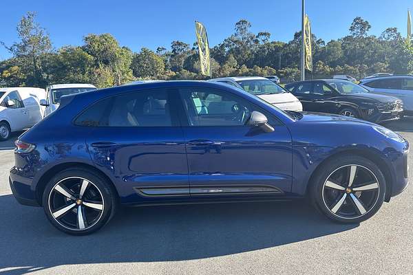 2023 Porsche Macan T 95B