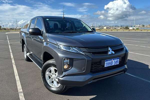 2021 Mitsubishi Triton GLX+ MR 4X4