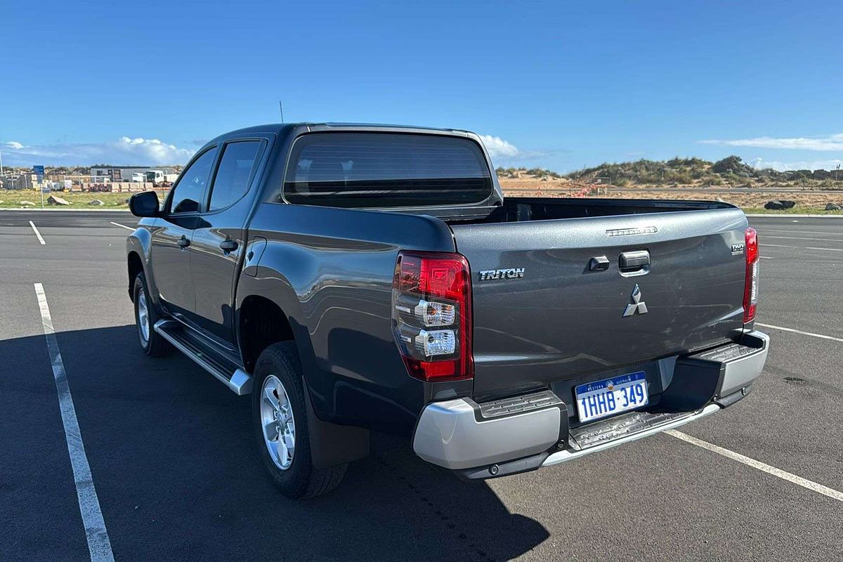 2021 Mitsubishi Triton GLX+ MR 4X4