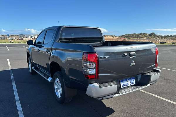 2021 Mitsubishi Triton GLX+ MR 4X4