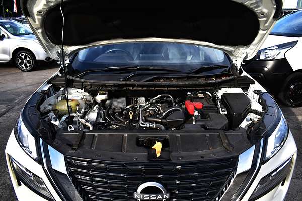 2022 Nissan X-TRAIL ST-L T33