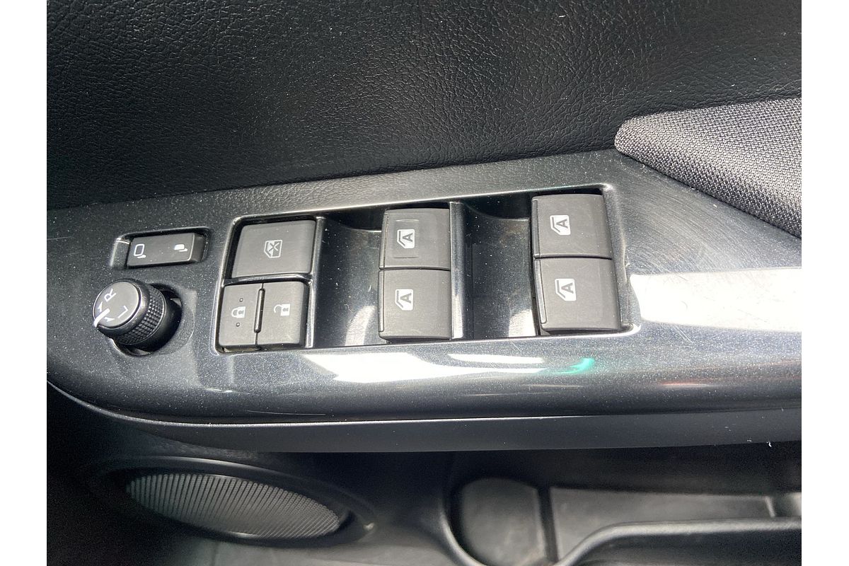 2018 Toyota Hilux SR5 GUN126R 4X4