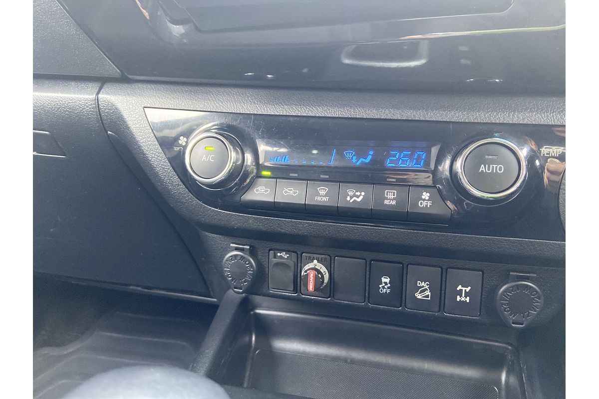 2018 Toyota Hilux SR5 GUN126R 4X4