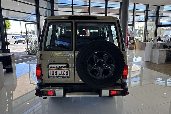2024 Toyota Landcruiser GXL VDJL76R