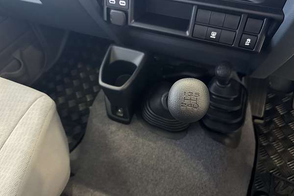 2024 Toyota Landcruiser GXL VDJL76R