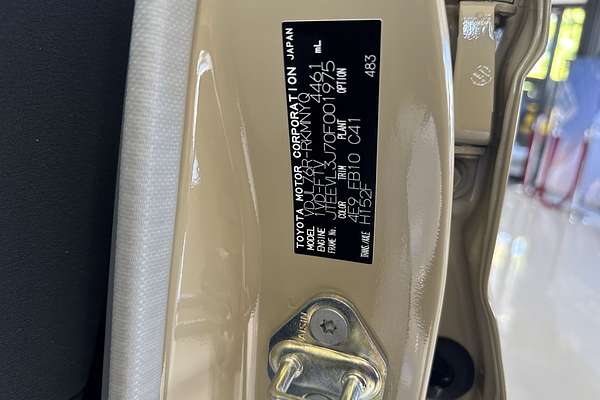 2024 Toyota Landcruiser GXL VDJL76R