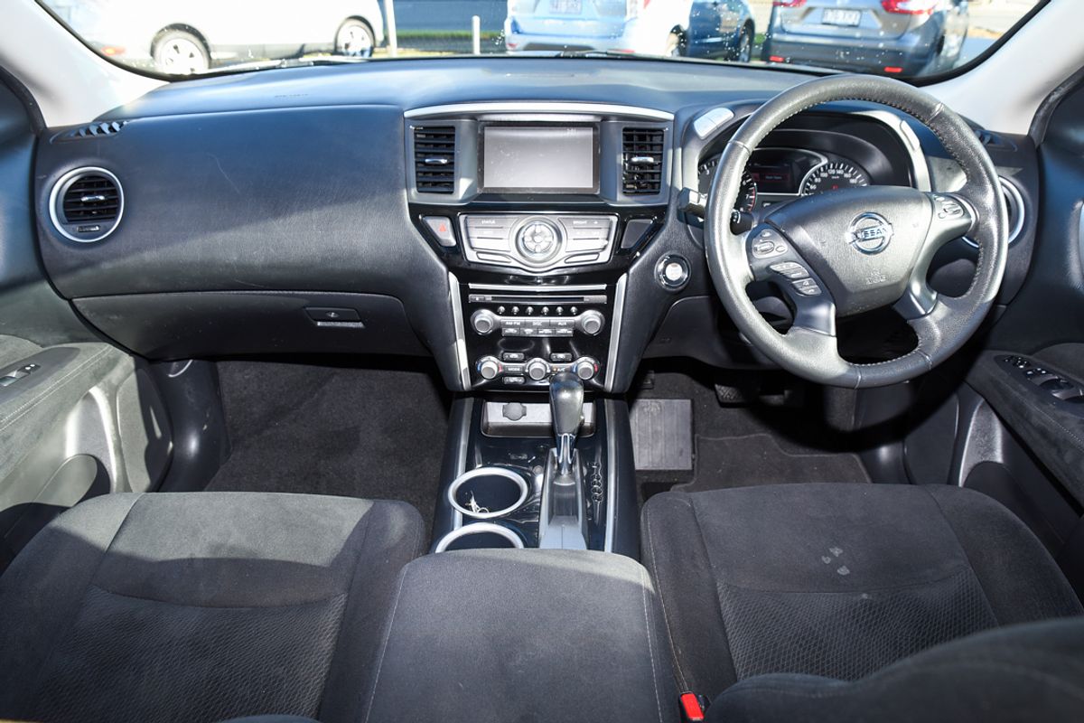 2015 Nissan PATHFINDER ST R52