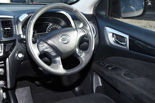 2015 Nissan PATHFINDER ST R52