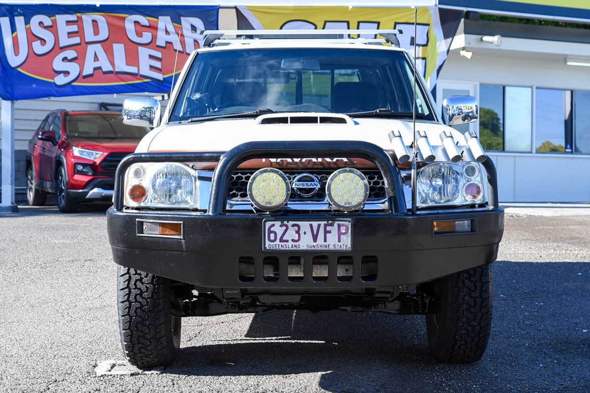2014 Nissan NAVARA ST-R D22