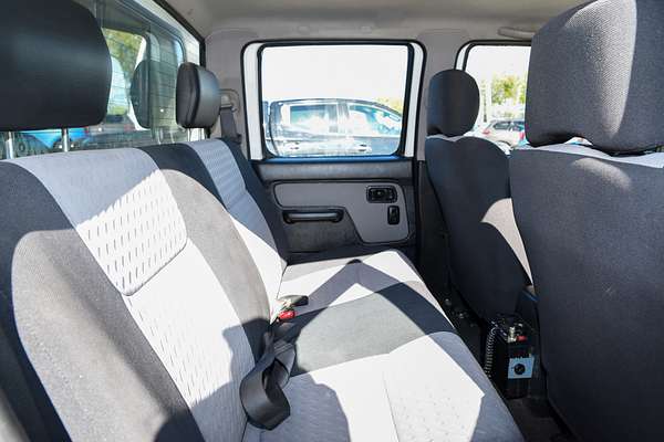 2014 Nissan NAVARA ST-R D22